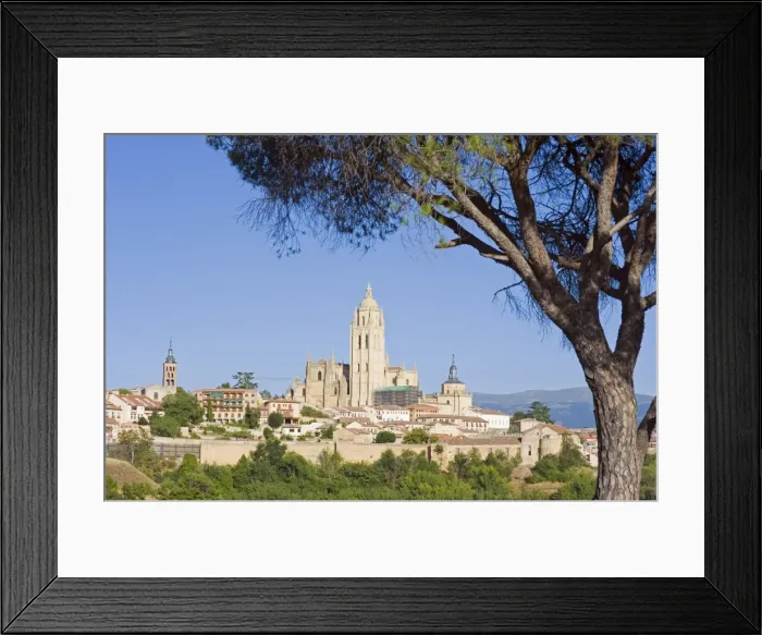 Framed Print : Gothic style Segovia Cathedral built in 1577, UNESCO World Heritage Site Framed Print : Gothic style Segovia Cathedral built in 1577, UNESCO World Heritage Site