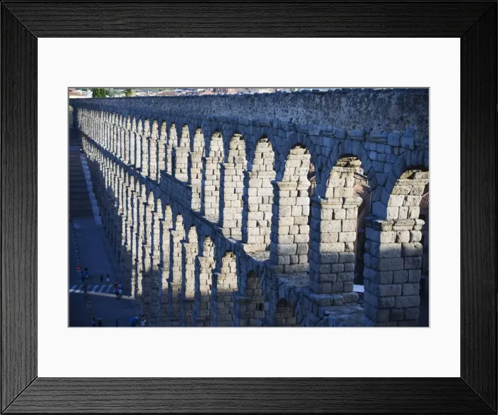 Framed Print : The 1st century Roman aqueduct, UNESCO World Heritage Site, Segovia, Madrid Framed Print : The 1st century Roman aqueduct, UNESCO World Heritage Site, Segovia, Madrid