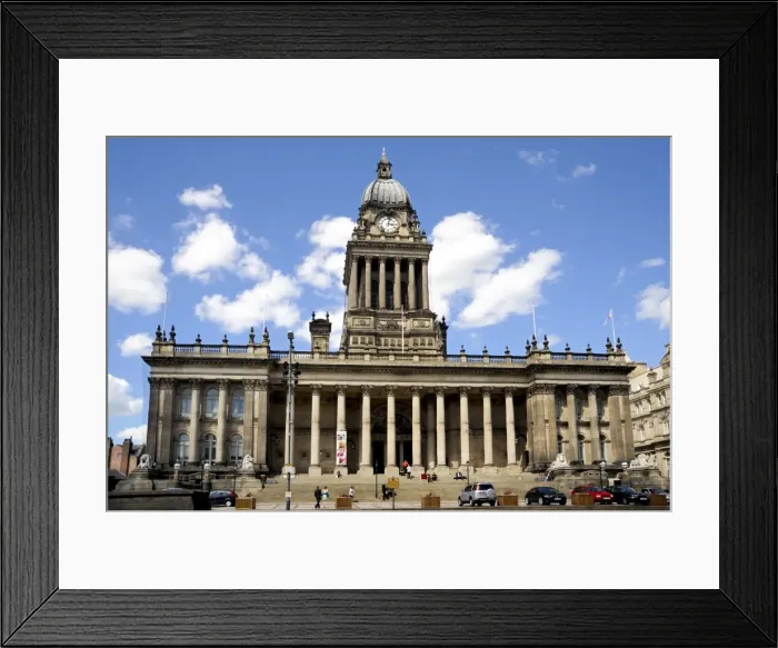 Framed Print : The City Hall, Victoria Square, The Headrow, Leeds, West Yorkshire, England Framed Print : The City Hall, Victoria Square, The Headrow, Leeds, West Yorkshire, England