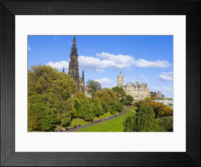 Framed Print : Princes Street Gardens, Edinburgh, Lothian, Scotland, United Kingdom, Europe Framed Print : Princes Street Gardens, Edinburgh, Lothian, Scotland, United Kingdom, Europe