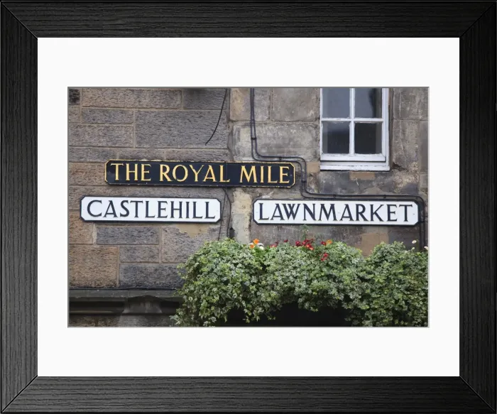 Framed Print : Signs, Royal Mile, Edinburgh, Lothian, Scotland, United Kingdom, Europe Framed Print : Signs, Royal Mile, Edinburgh, Lothian, Scotland, United Kingdom, Europe