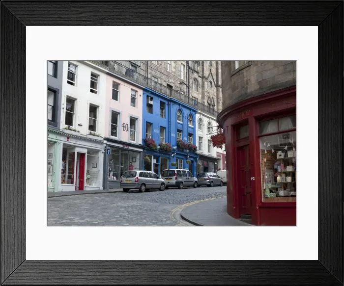 Framed Print : Victoria Street, The Old Town, Edinburgh, Scotland, United Kingdom, Europe Framed Print : Victoria Street, The Old Town, Edinburgh, Scotland, United Kingdom, Europe