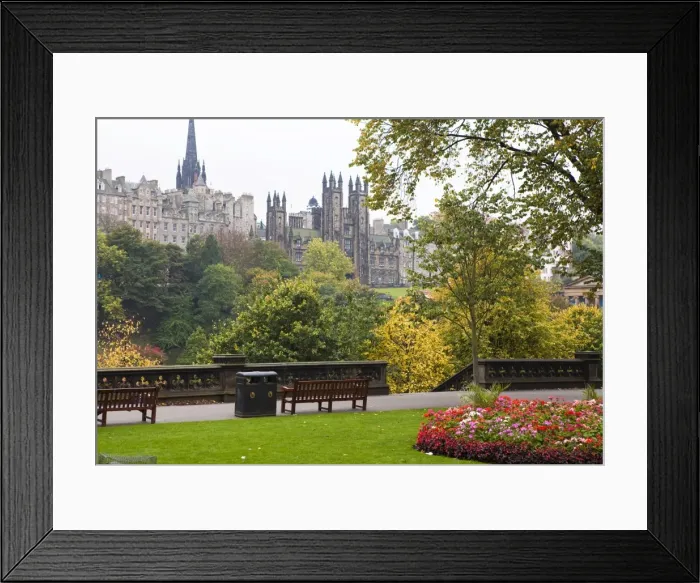 Framed Print : Princes Street Gardens, Edinburgh, Lothian, Scotland, United Kingdom, Europe Framed Print : Princes Street Gardens, Edinburgh, Lothian, Scotland, United Kingdom, Europe