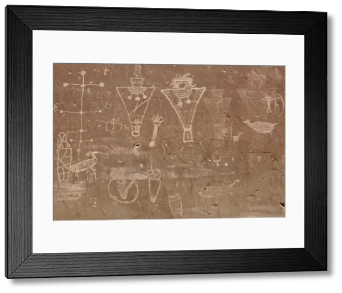 Framed Print : Petroglyphs from the Fremont Culture, Sego Canyon, Utah, United States of America Framed Print : Petroglyphs from the Fremont Culture, Sego Canyon, Utah, United States of America