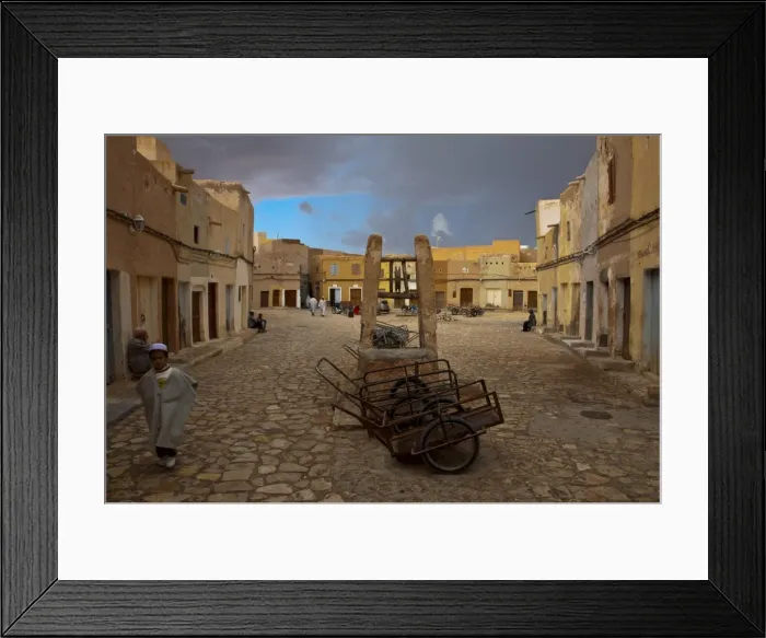 Framed Print : Town square of the Mozabit town of Beni Isguen, UNESCO World Heritage Site, M Framed Print : Town square of the Mozabit town of Beni Isguen, UNESCO World Heritage Site, M