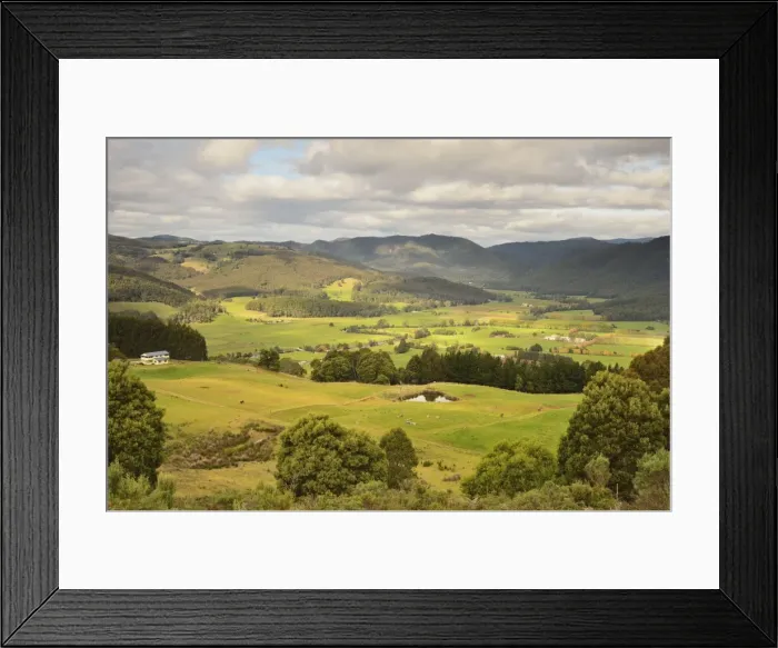 Framed Print : View of Leven Valley, Gunns Plains, Tasmania, Australia, Pacific Framed Print : View of Leven Valley, Gunns Plains, Tasmania, Australia, Pacific
