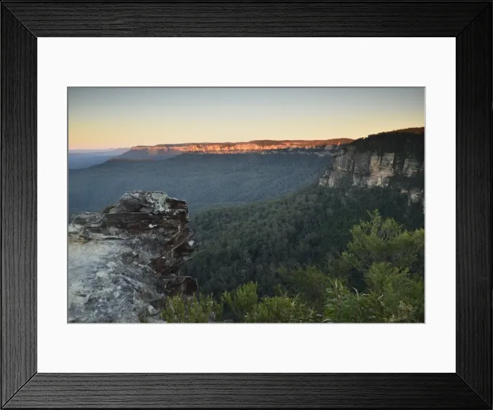 Framed Print : Mount Solitary and Jamison Valley, Blue Mountains, Blue Mountains National Park Framed Print : Mount Solitary and Jamison Valley, Blue Mountains, Blue Mountains National Park