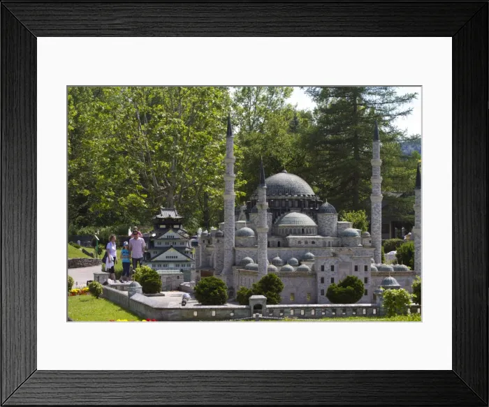 Framed Print : Minimundus (Miniature Park), Klagenfurt am Worthersee, Carinthia, Austria, Europe Framed Print : Minimundus (Miniature Park), Klagenfurt am Worthersee, Carinthia, Austria, Europe