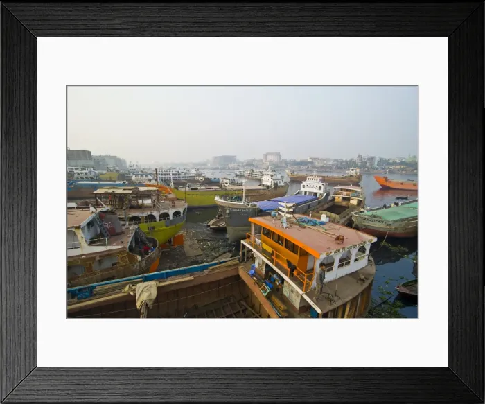 Framed Print : View over the wharf of Dhaka, Bangladesh, Asia Framed Print : View over the wharf of Dhaka, Bangladesh, Asia