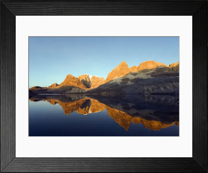 Framed Print : Reflection of mountains in Laguna de la Plaza, El Cocuy National Park, Colombia Framed Print : Reflection of mountains in Laguna de la Plaza, El Cocuy National Park, Colombia