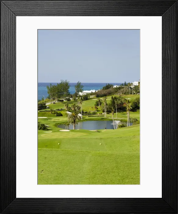 Framed Print : Fairmont Southampton Hotel and Golf Club, Bermuda, Central America Framed Print : Fairmont Southampton Hotel and Golf Club, Bermuda, Central America