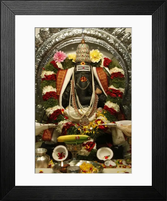 Framed Print : Ganesh temple statue, Paris, France, Europe Framed Print : Ganesh temple statue, Paris, France, Europe