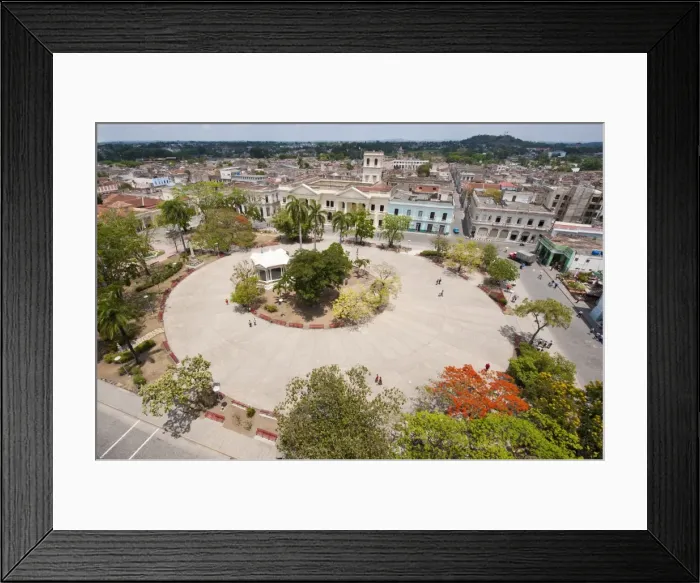 Framed Print : Parque Vidal, Santa Clara, Cuba, West Indies, Caribbean, Central America Framed Print : Parque Vidal, Santa Clara, Cuba, West Indies, Caribbean, Central America