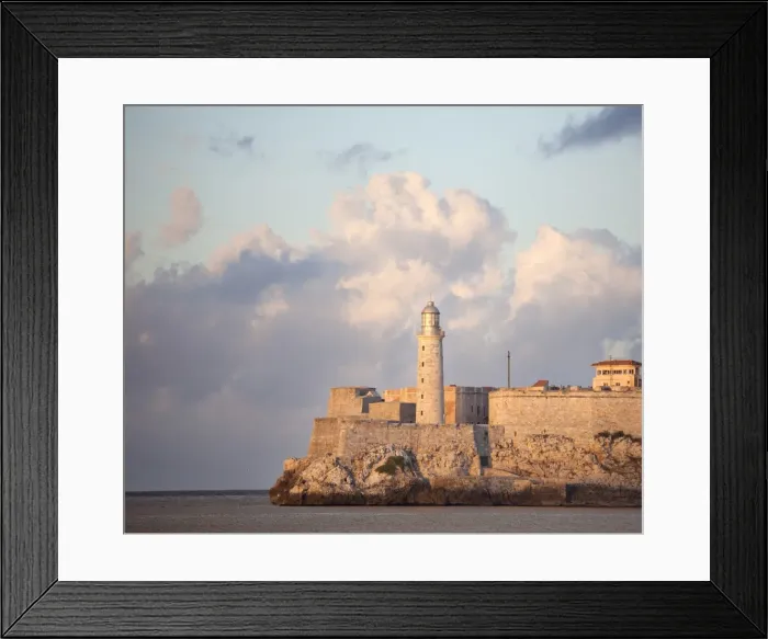 Framed Print : Faro Castilla del Morro, the old fort at the entrance to Havana Harbour