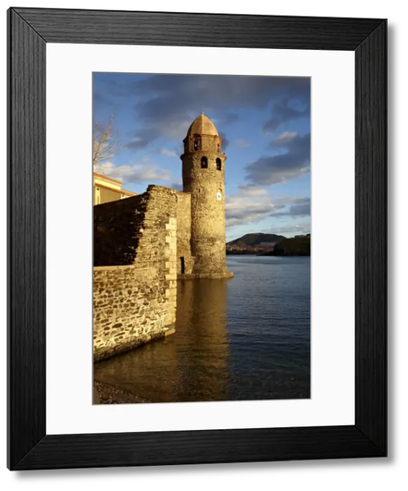 Framed Print : Collioure, Languedoc Roussillon, Cote Vermeille, France, Mediterranean, Europe Framed Print : Collioure, Languedoc Roussillon, Cote Vermeille, France, Mediterranean, Europe