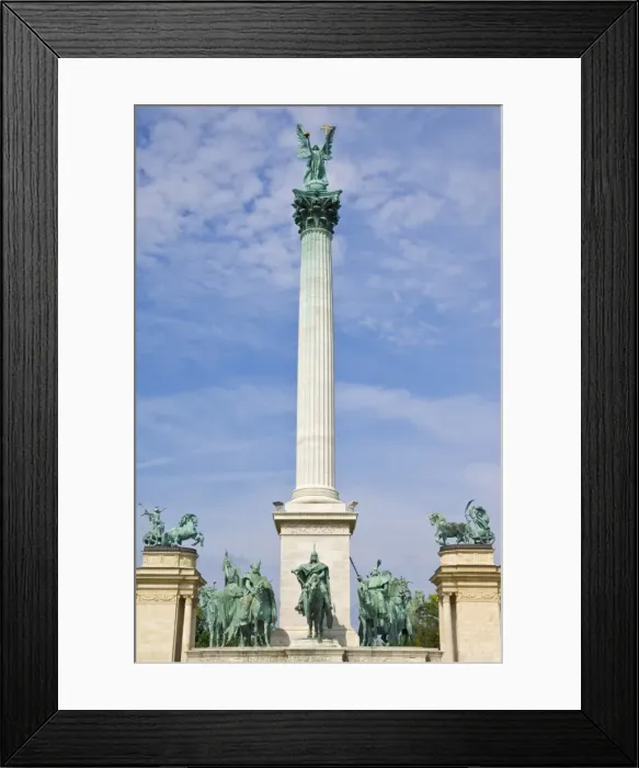 Framed Print : The Millennium monument, with archangel Gabriel on top, Heroes Square (Hosok ter) Framed Print : The Millennium monument, with archangel Gabriel on top, Heroes Square (Hosok ter)
