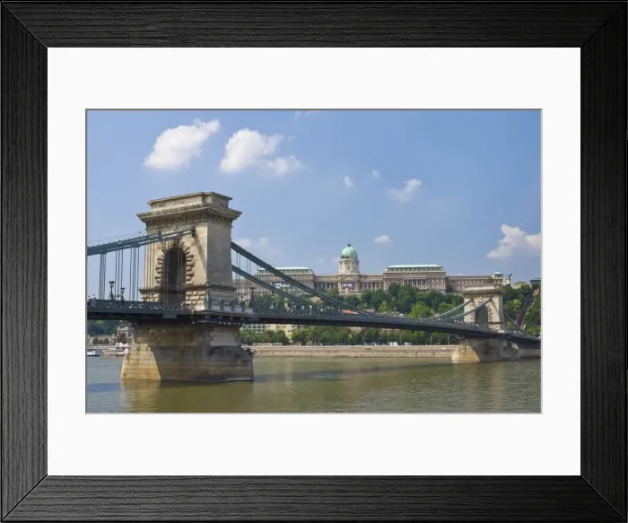Framed Print : The Chain Bridge (Szechenyi Lanchid), over the River Danube, with the Hungarian National Gallery Framed Print : The Chain Bridge (Szechenyi Lanchid), over the River Danube, with the Hungarian National Gallery