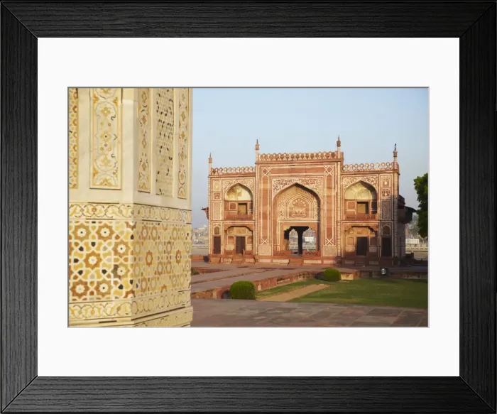 Framed Print : Itimad-ud-Daulah (tomb of Mizra Ghiyas Beg), Agra, Uttar Pradesh, India, Asia Framed Print : Itimad-ud-Daulah (tomb of Mizra Ghiyas Beg), Agra, Uttar Pradesh, India, Asia