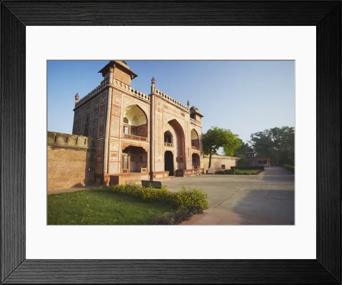 Framed Print : Gate to Itimad-ud-Daulah (tomb of Mizra Ghiyas Beg), Agra, Uttar Pradesh, India, Asia