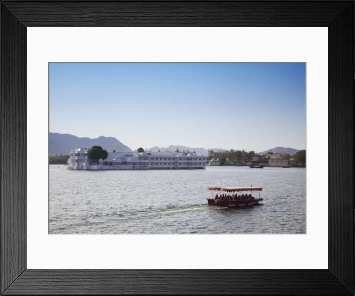 Framed Print : Tourist boat passing Lake Palace Hotel on Lake Pichola, Udaipur, Rajasthan, India, Asia Framed Print : Tourist boat passing Lake Palace Hotel on Lake Pichola, Udaipur, Rajasthan, India, Asia