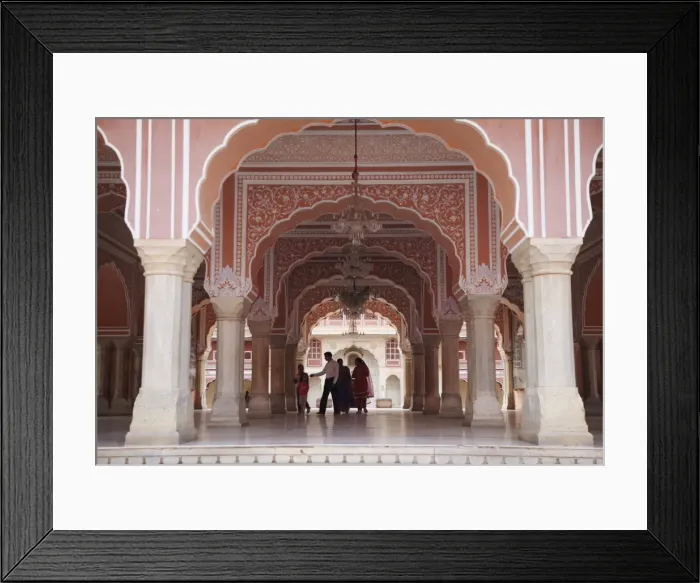 Framed Print : People in Diwam-i-Khas (Hall of Private Audience), City Palace, Jaipur Framed Print : People in Diwam-i-Khas (Hall of Private Audience), City Palace, Jaipur