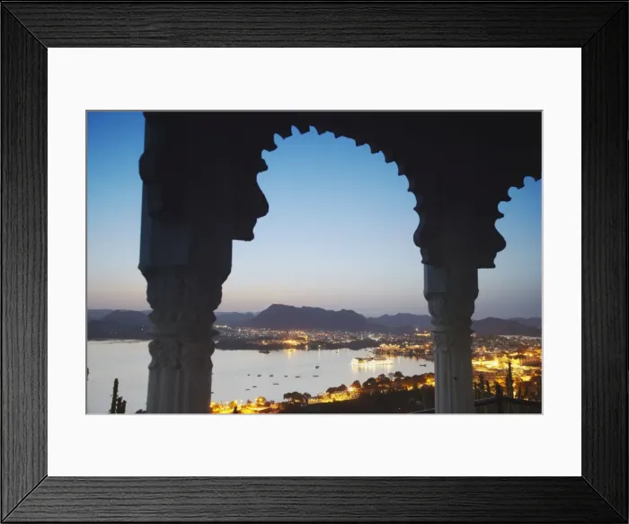 Framed Print : View of Lake Pichola at sunset, Udaipur, Rajasthan, India, Asia Framed Print : View of Lake Pichola at sunset, Udaipur, Rajasthan, India, Asia