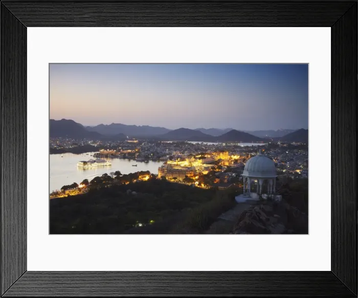 Framed Print : View of City Palace and Lake Palace Hotel at sunset, Udaipur, Rajasthan, India, Asia Framed Print : View of City Palace and Lake Palace Hotel at sunset, Udaipur, Rajasthan, India, Asia