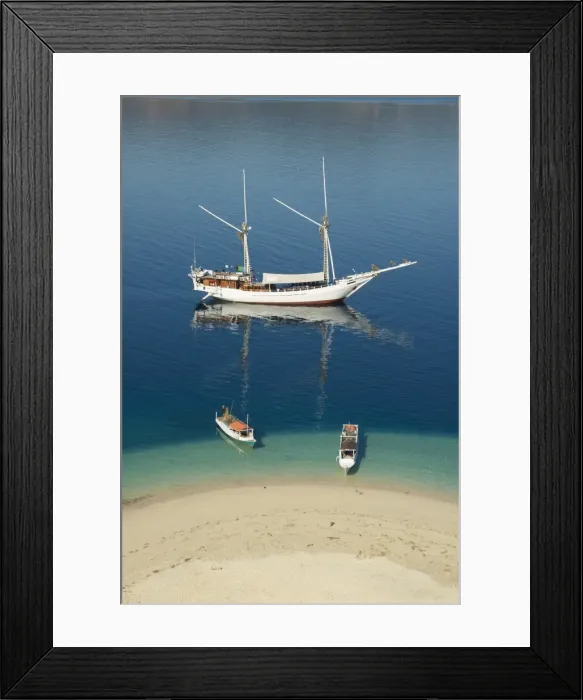 Framed Print : Region of Riung, Archipelago of Pulau Tujuhbelas, Flores Island, Indonesia Framed Print : Region of Riung, Archipelago of Pulau Tujuhbelas, Flores Island, Indonesia