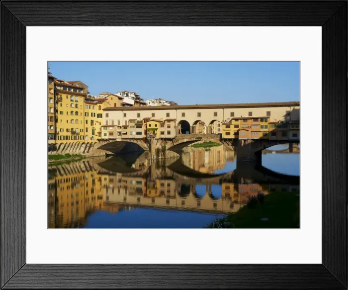 Framed Print : Ponte Vecchio over the Arno River, Florence, UNESCO World Heritage Site Framed Print : Ponte Vecchio over the Arno River, Florence, UNESCO World Heritage Site