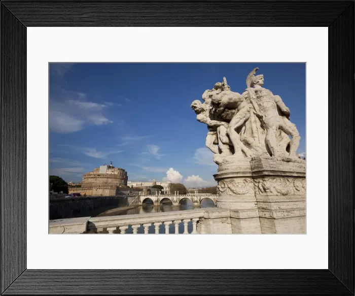Framed Print : The Papal fortress of Castel Sant Angelo seen from Vittorio Emanuele II bridge Framed Print : The Papal fortress of Castel Sant Angelo seen from Vittorio Emanuele II bridge