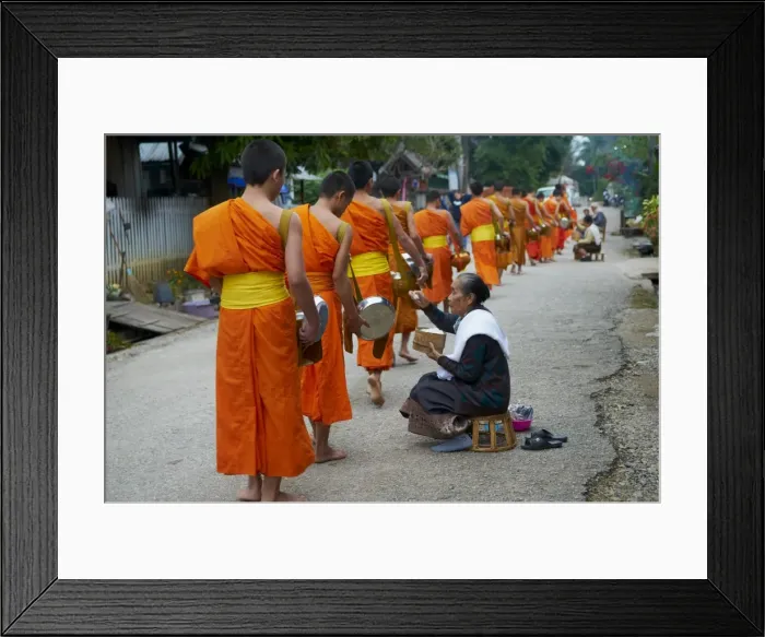 Framed Print : Procession of Buddhist monks collecting alms and rice at dawn, Luang Prabang Framed Print : Procession of Buddhist monks collecting alms and rice at dawn, Luang Prabang