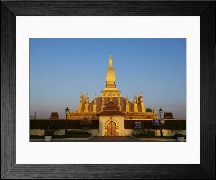 Framed Print : Pha That Luang, symbol of the Laos sovereignty, Buddhist religion and the city of Vientiane Framed Print : Pha That Luang, symbol of the Laos sovereignty, Buddhist religion and the city of Vientiane