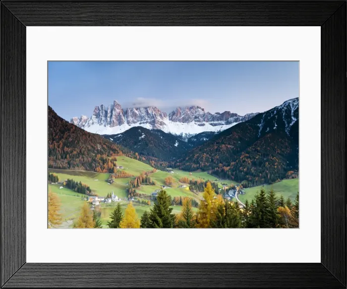 Framed Print : Mountains of the Geisler Gruppe / Geislerspitzen, Dolomites, Trentino-Alto Adige Framed Print : Mountains of the Geisler Gruppe / Geislerspitzen, Dolomites, Trentino-Alto Adige