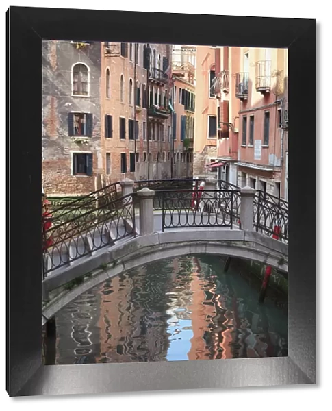 A quiet canal, Venice, UNESCO World Heritage Site, Veneto, Italy, Europe
