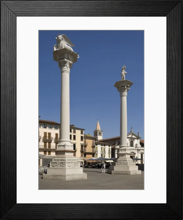 Framed Print : Two columns in the Piazza dei Signori, one bearing the Venice Lion, the other with St Framed Print : Two columns in the Piazza dei Signori, one bearing the Venice Lion, the other with St