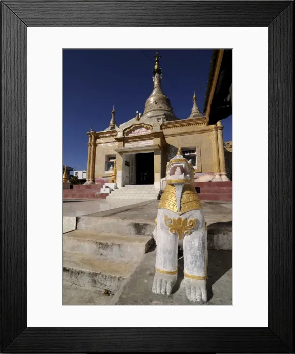 Framed Print : Pagoda in the mountain town of Kalaw, Myanmar, Asia Framed Print : Pagoda in the mountain town of Kalaw, Myanmar, Asia