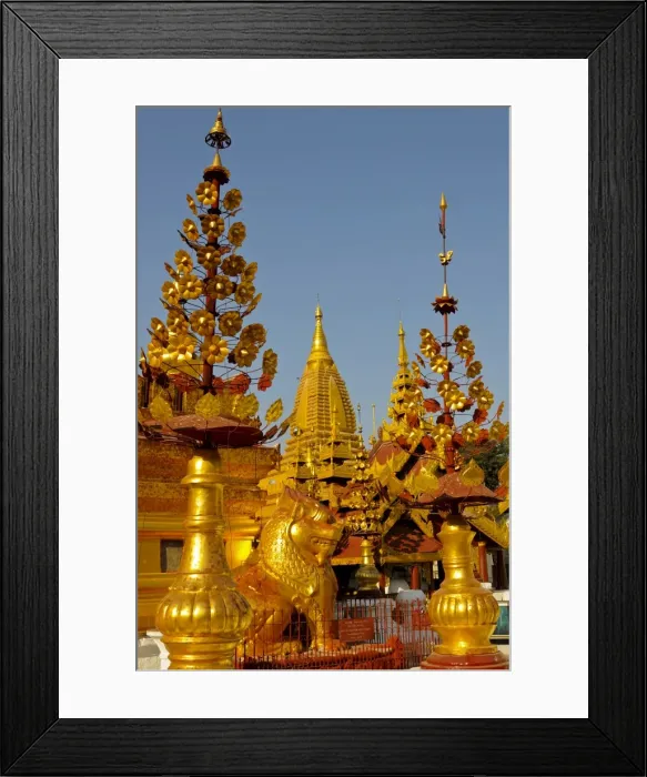 Framed Print : The golden Temples in Bagan, Myanmar, Asia Framed Print : The golden Temples in Bagan, Myanmar, Asia