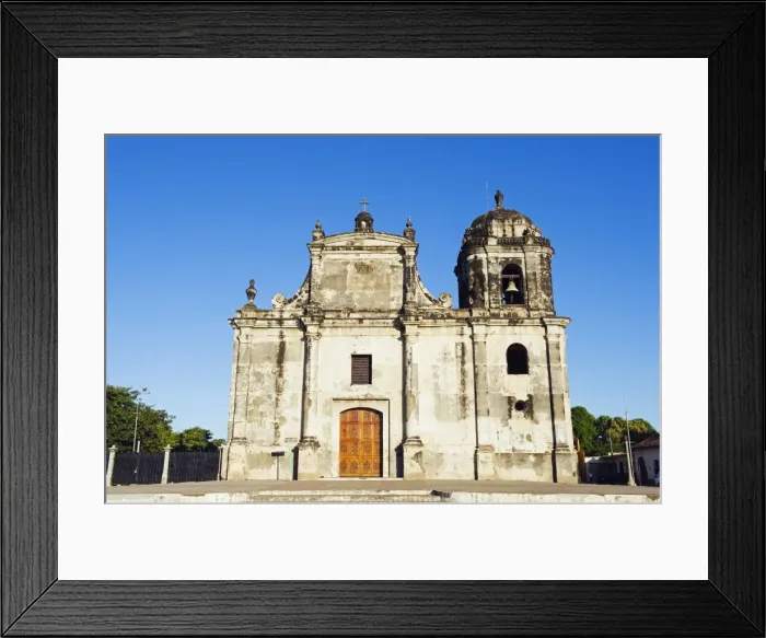 Framed Print : Iglesia de San Juan, Leon, Nicaragua, Central America Framed Print : Iglesia de San Juan, Leon, Nicaragua, Central America