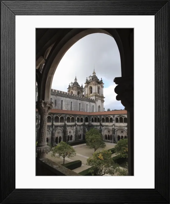 Framed Print : The cloisters and courtyard of Alcobaca Monastery, UNESCO World Heritage Site Framed Print : The cloisters and courtyard of Alcobaca Monastery, UNESCO World Heritage Site
