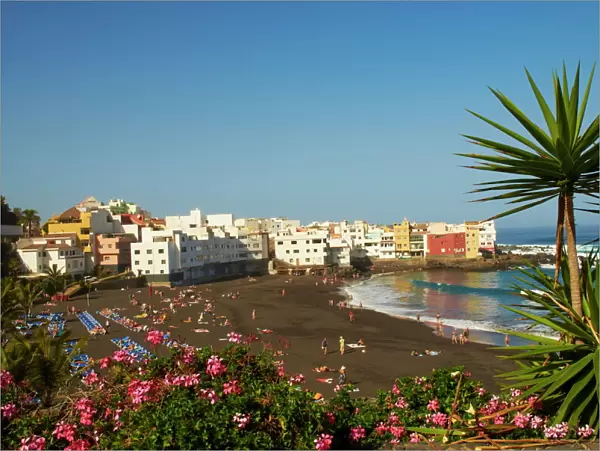 Black sand beach, Puerto la Cruz, Tenerfie, Canary Islands, Spain, Atlantic Ocean, Europe