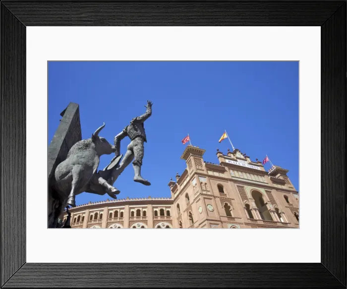 Framed Print : Monument to the matador Jose Cubero (El Yiyo), near Las Ventas bullring Framed Print : Monument to the matador Jose Cubero (El Yiyo), near Las Ventas bullring