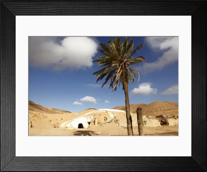 Framed Print : Troglodyte pit home, Berber underground dwelling in the Desert, Matmata Framed Print : Troglodyte pit home, Berber underground dwelling in the Desert, Matmata