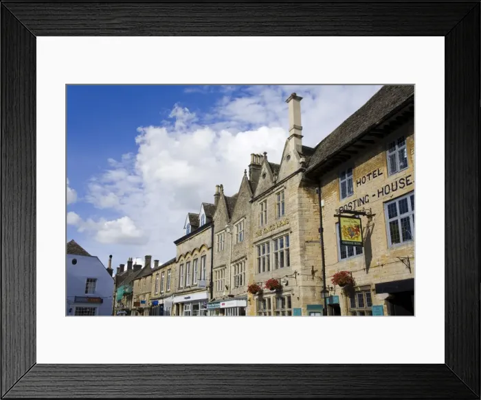 Framed Print : The Kings Arms Hotel, Stow-on-the-Wold, Gloucestershire, Cotswolds, England Framed Print : The Kings Arms Hotel, Stow-on-the-Wold, Gloucestershire, Cotswolds, England