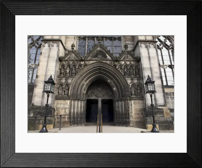 Framed Print : The entrance to St. Giles Cathedral, the High Kirk of Scotland, on the Royal Mile in Edinburgh