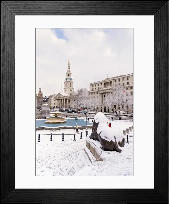 Framed Print : Trafalgar Square in winter snow, London, England, United Kingdom, Europe Framed Print : Trafalgar Square in winter snow, London, England, United Kingdom, Europe