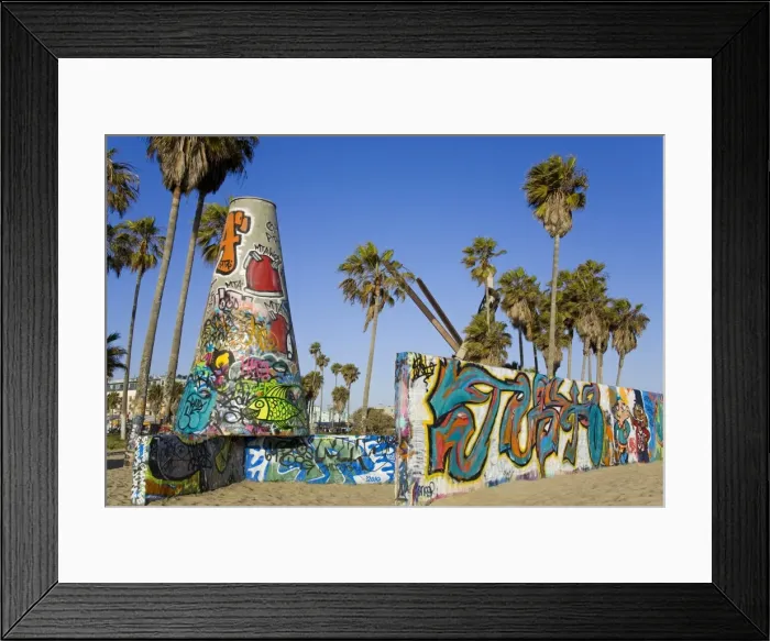 Framed Print : Art Walls, legal graffiti, on Venice Beach, Los Angeles, California, United States of America Framed Print : Art Walls, legal graffiti, on Venice Beach, Los Angeles, California, United States of America