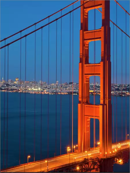 The Golden Gate Bridge, linking the city of San Francisco with Marin County