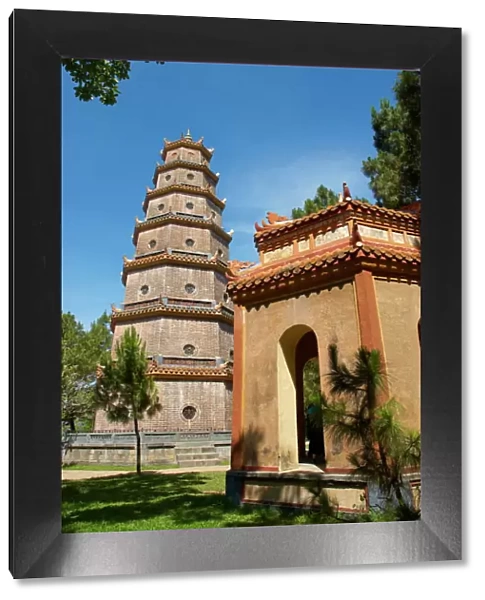 Pagoda de Tran Quoc, Vietnam, Indochina, Southeast Asia, Asia