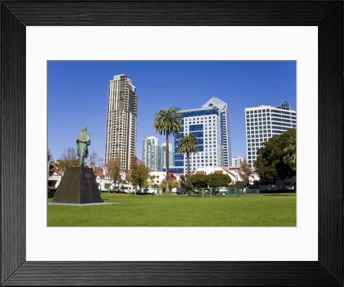 Framed Print : Statue of Benito Juarez in Pantojo Park, San Diego, California, United States of America Framed Print : Statue of Benito Juarez in Pantojo Park, San Diego, California, United States of America