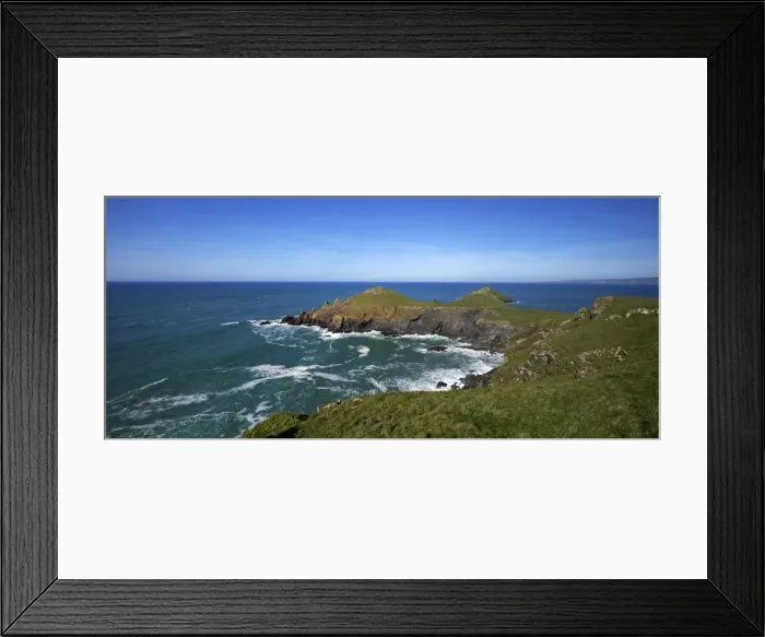 Framed Print : Views of Atlantic surf at Rumps Point, Pentire Headland, North Cornwall Framed Print : Views of Atlantic surf at Rumps Point, Pentire Headland, North Cornwall